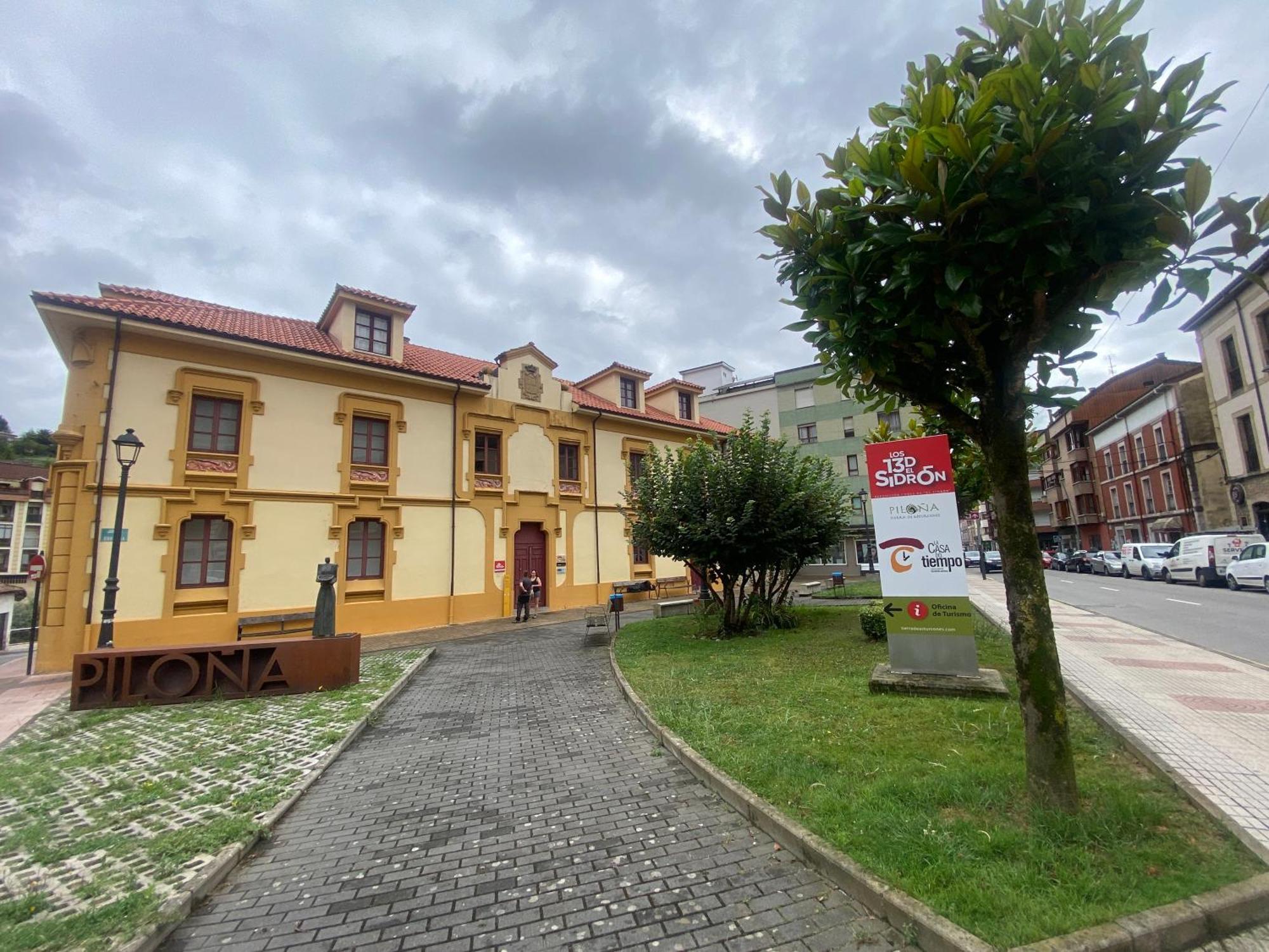 Itos Flats Infiesto Apartamento Exterior foto